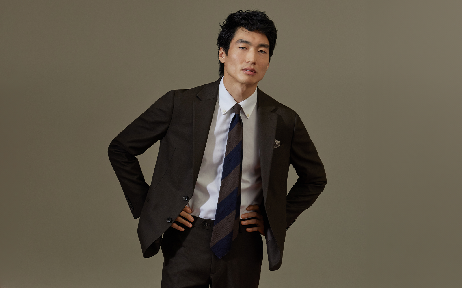 Moss - slim fit brown flannel suit